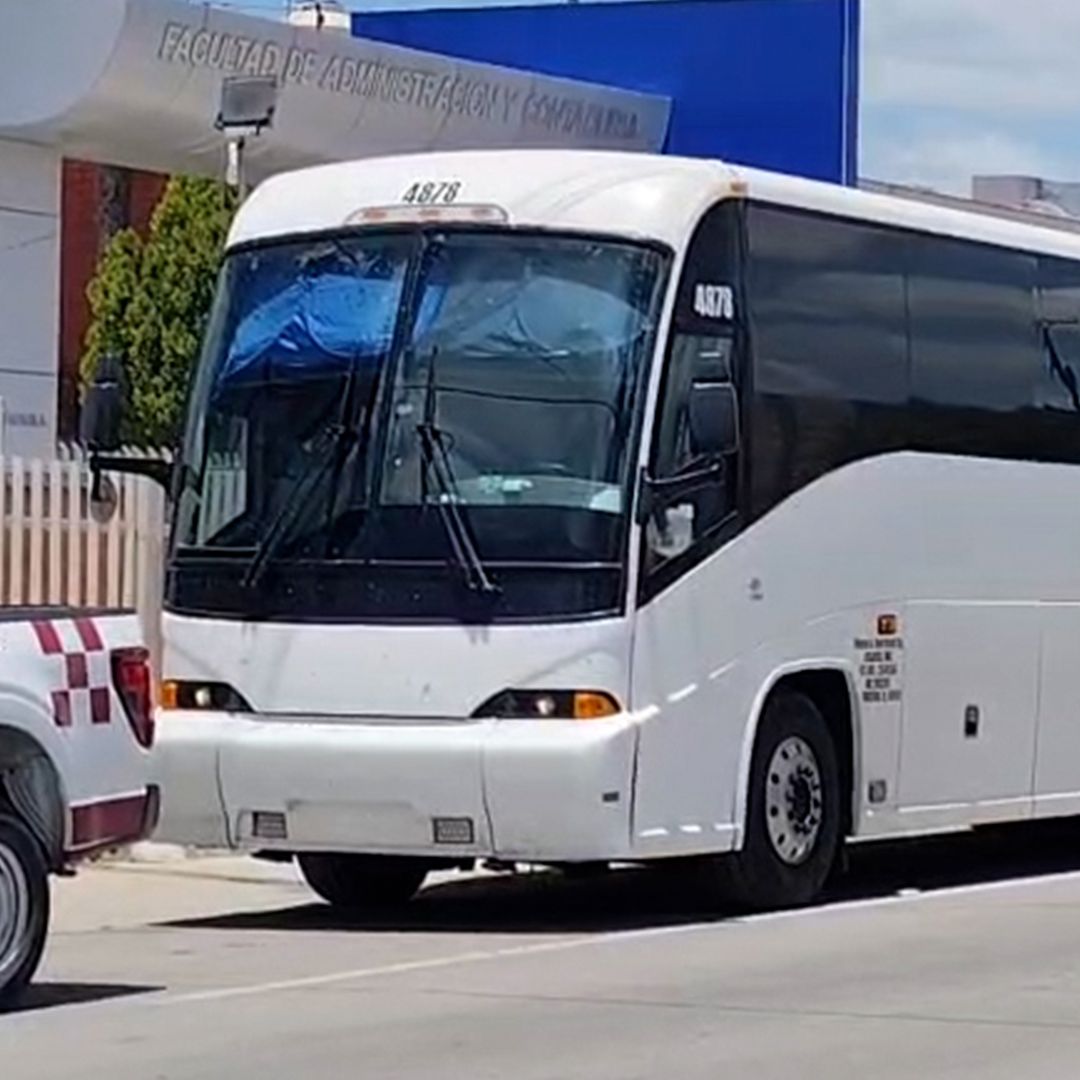 Decomisan Lanzagranadas y Rifles Ocultos en Autobús en Puente Internacional Dos en Coahuila